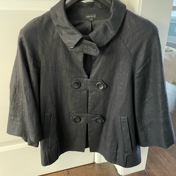 Linen caplet style jacket with front button details. - Picture 2 of 6